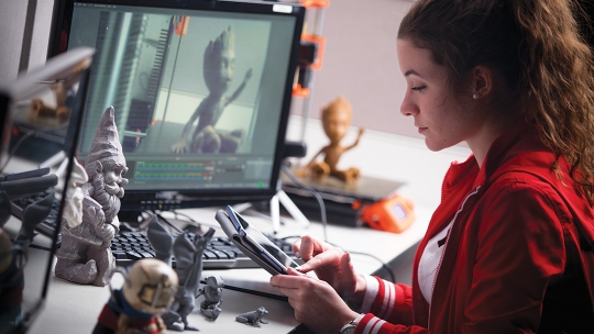 Student using 3D modeling